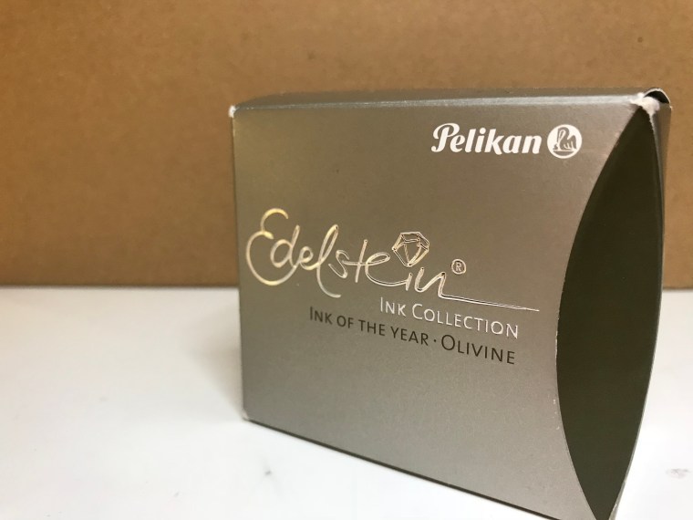 Ink Review: Pelikan Edelstein Olivine