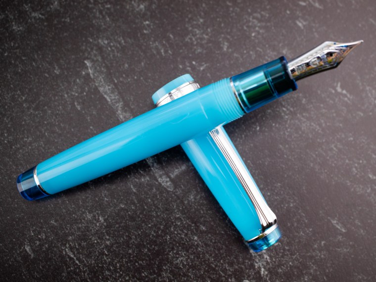 Fountain Pen Review: Sailor Professional Gear Bora Bora Waters (Pen Boutique Exclusive & Robert Oster Bora Bora Waters Ink)