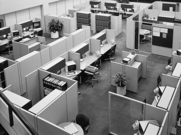The Desk Set: The History of the Open Office